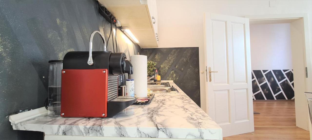Wiener Buddha Style Flat With Inner Garden- Marzstrasse City Apartments Eksteriør bilde